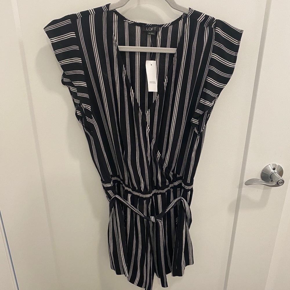 LOFT Black and white cap/flutter sleeve romper